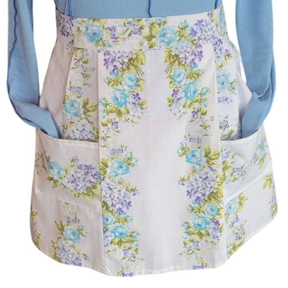 Reproduction Vintage Style Kitchen Apron. OS. - Picture 1 of 8